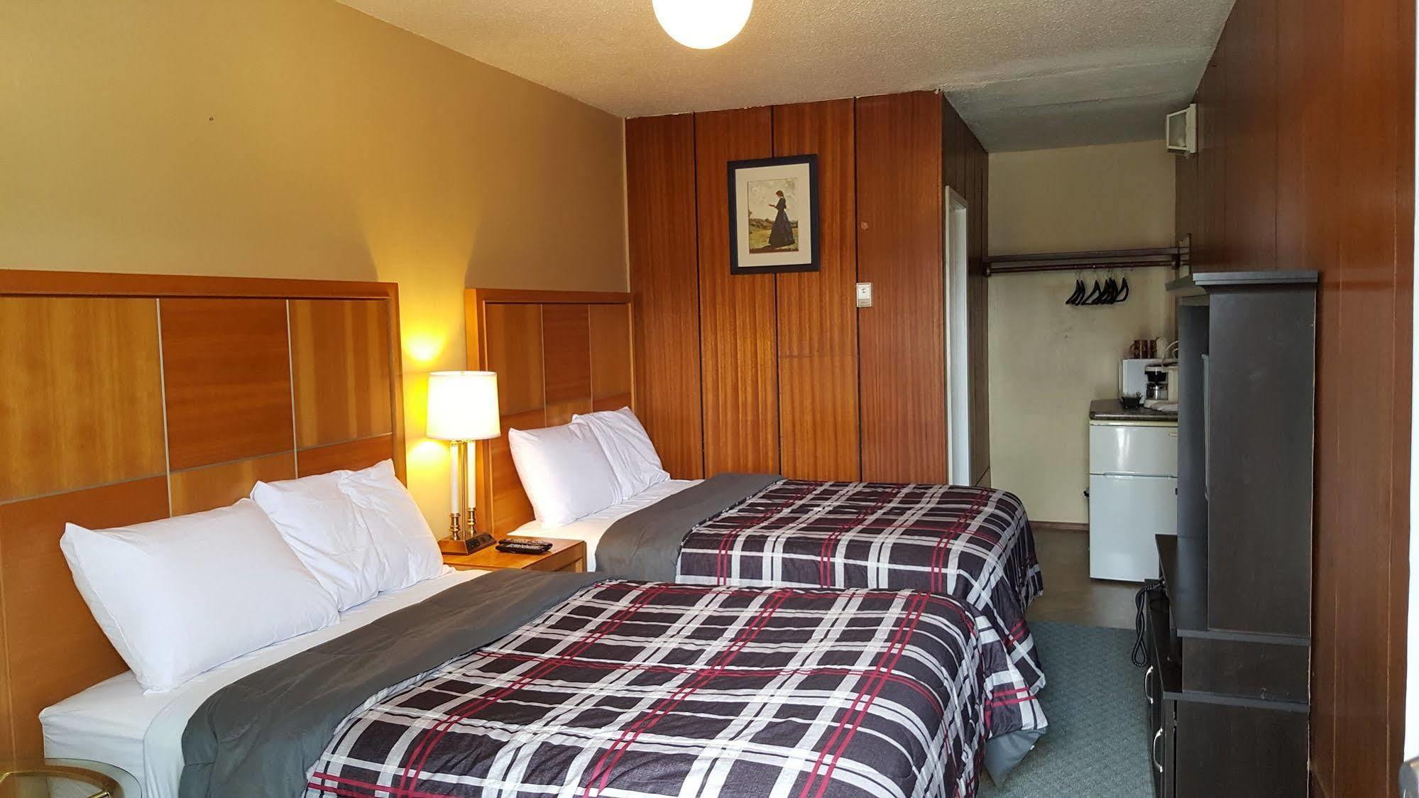 Plaza Motel Penticton Kültér fotó