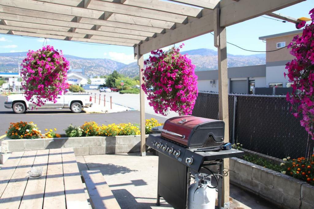Plaza Motel Penticton Kültér fotó