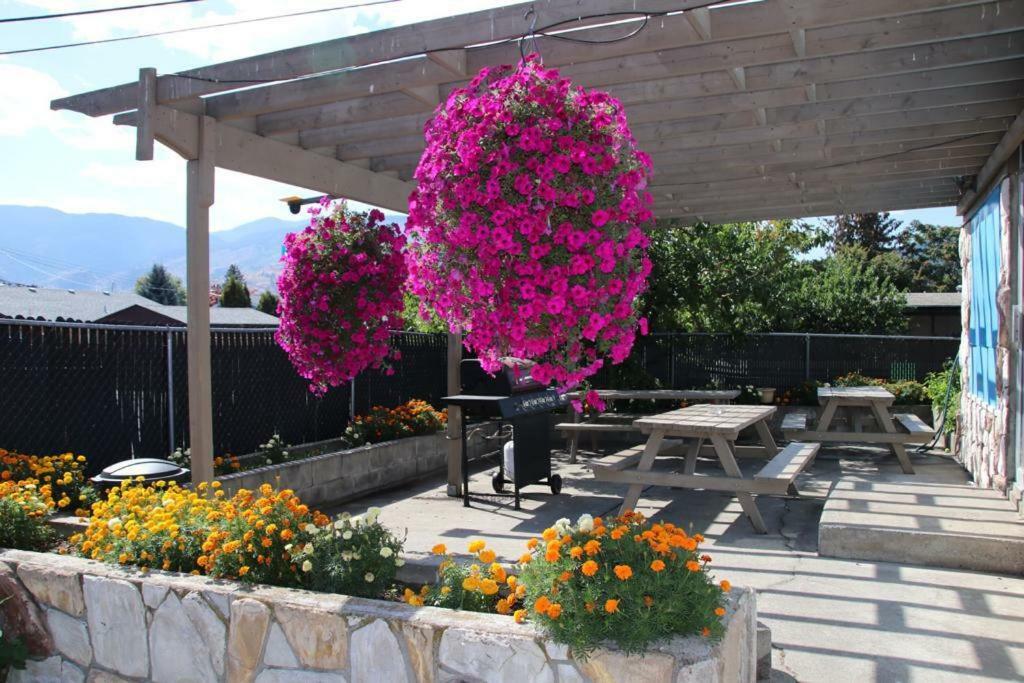 Plaza Motel Penticton Kültér fotó